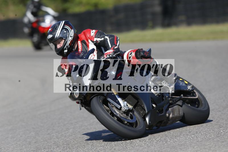 /Archiv-2025/49 26.08.2025 Cornu Master School ADR/blau-bleu/16